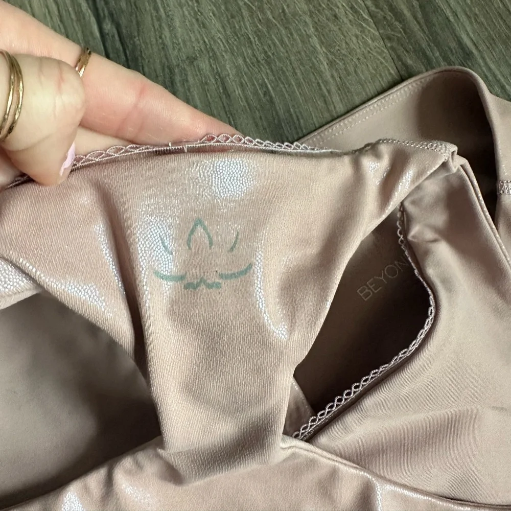 Beyond Yoga Dusty Rose High-Waist Leggings & Sports Bra Set